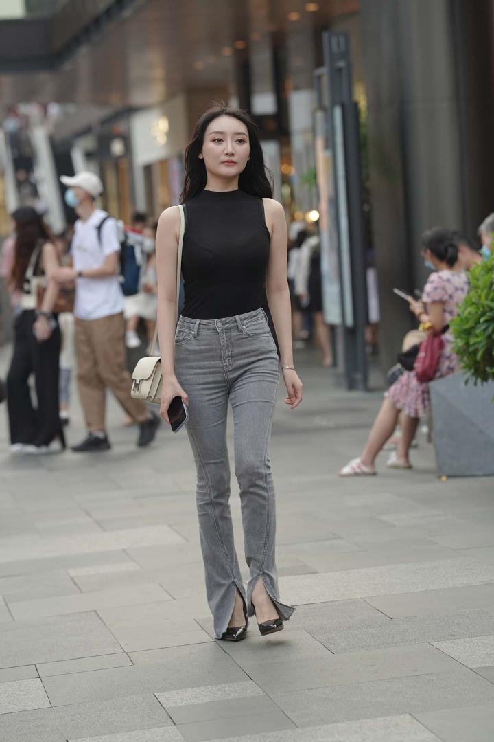 街拍精选 2470期 美丽牛仔裤女友