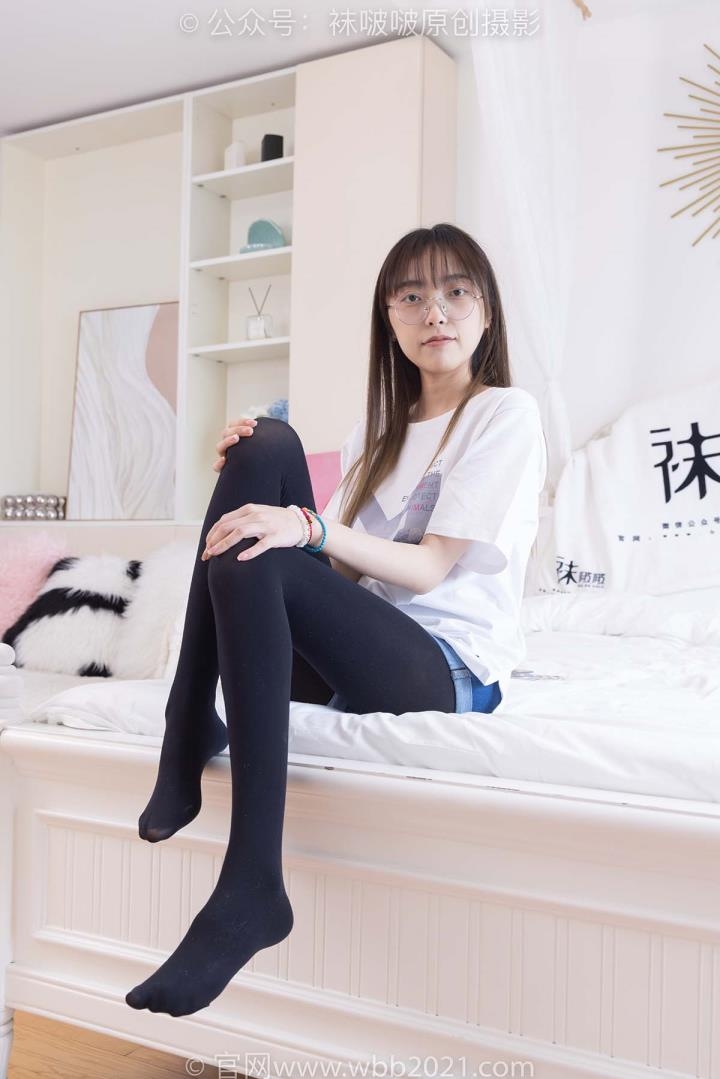袜啵啵BoBoSocks NO.330 稚予:极简穿搭中的自然呼吸感 - 天天摄影BoBoSocks袜啵啵官网免费资源下载预览图